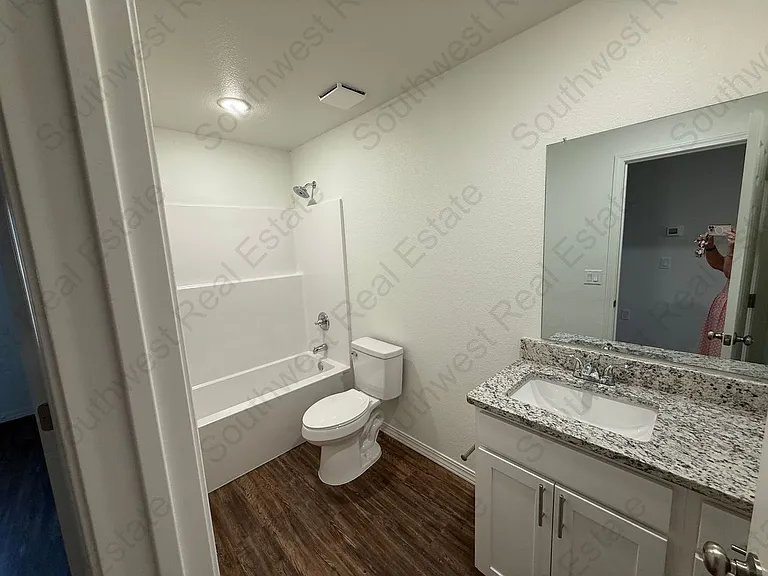 2117 Bobwhite Ct. — Photo 7