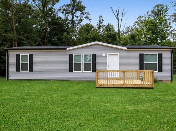 202 Doe Creek Dr, Cloverdale, IN 46120