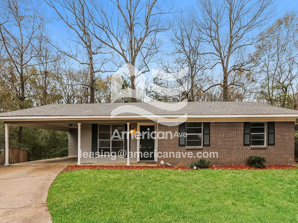 187 E Woodcrest Dr