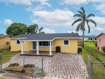 1528 Singletary Avenue, Pahokee, FL, 33476