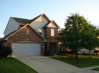 1126 Mistygate Dr, Fairborn, OH 45324