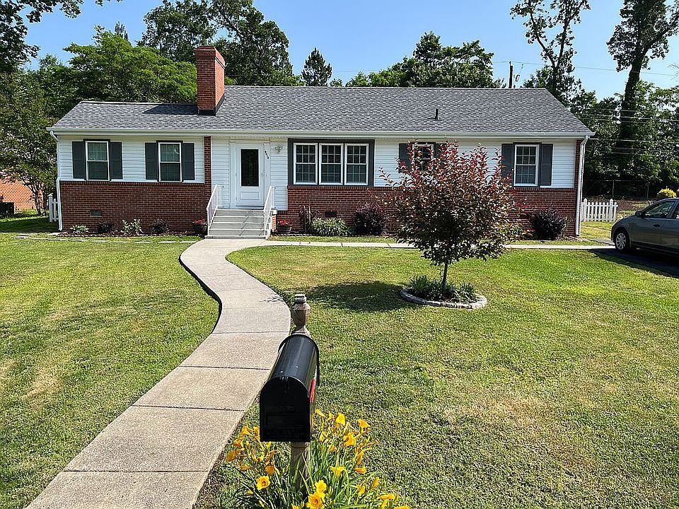1st image of 9010 Farmington Dr