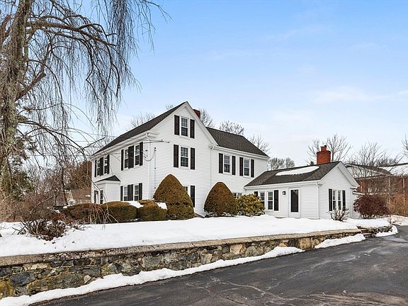 4th image of 353 Concord Ave