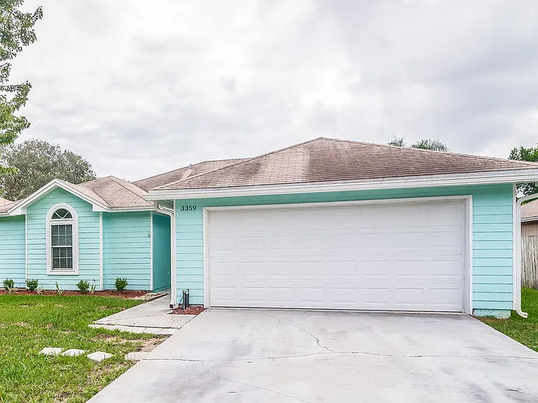 3359 Secret Isle Ln — Photo 2