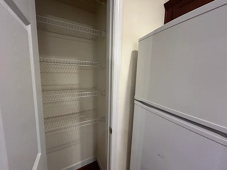 Kendall Square Apartments — Photo 50