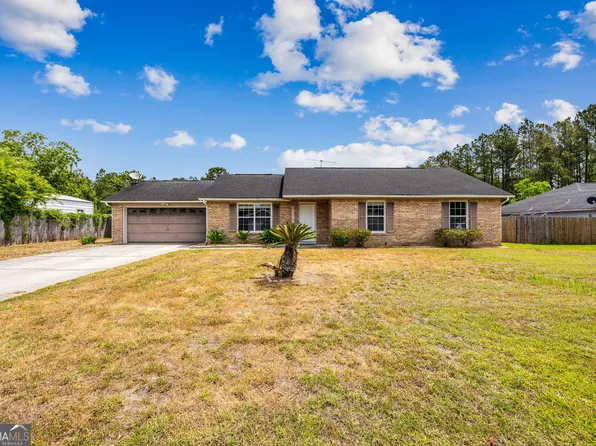 108 Huntington Dr, Kingsland, GA 31548
