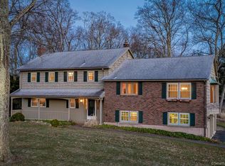 39 Hilltop Rd, Tolland, CT 06084