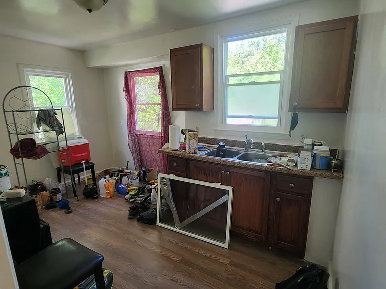 Evergreen Rd — Photo 8