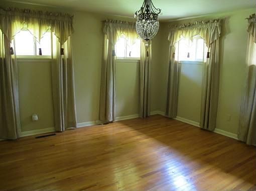 5th image of 1011 McKinley St