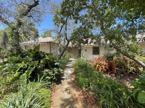 1047 NE Quinn Place, Jensen Beach, FL 34957