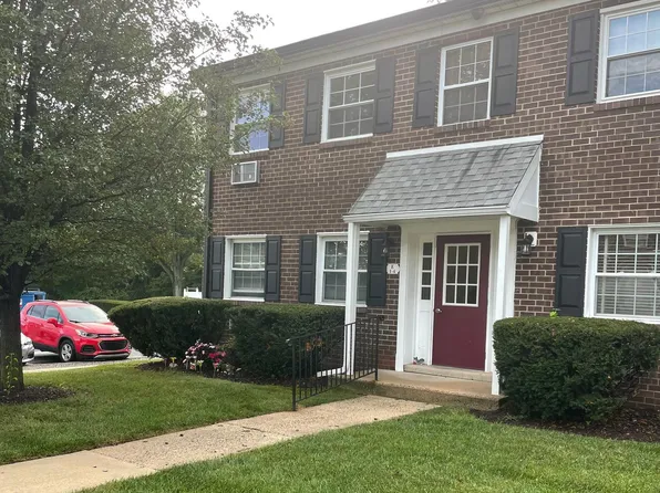 4701 Pennell Rd APT E2, Aston, PA 19014