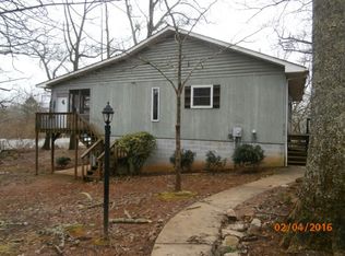 2480 Capes St, Young Harris, GA 30582