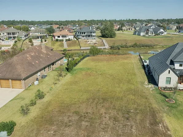 11690 Renaissance Dr, Montgomery, TX 77356