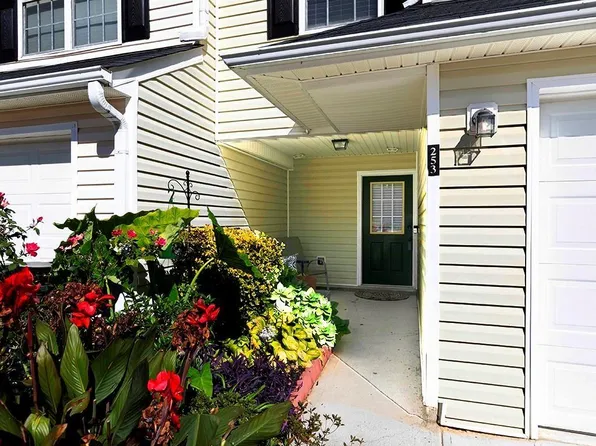 253 Gallant Ln SE Unit 17, Mableton, GA 30126