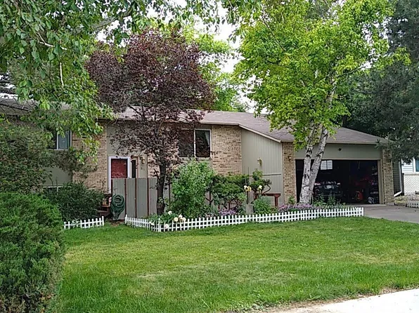 813 Winchester Dr, Fort Collins, CO 80526