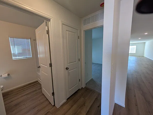 4 bed, 1953 sqft, $1,850 — Photo 3