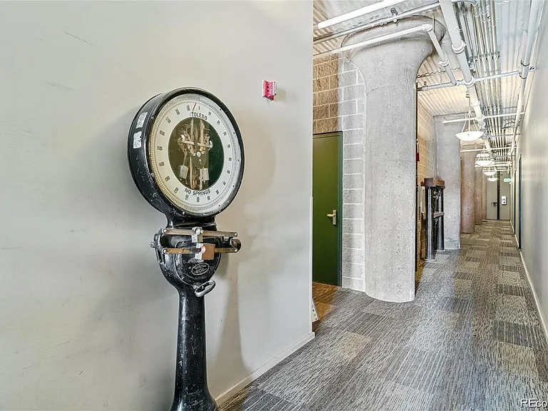 2261 Blake St #4D — Photo 9