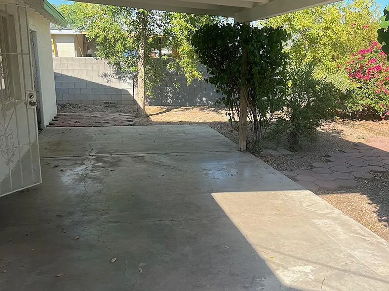 5433 W Pierson St — Photo 16