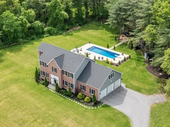 324 Old Harvard Rd, Boxboro, MA 01719