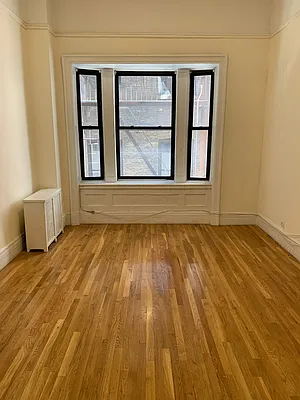 Rented by 220 West 98 Realty LLC | media 6