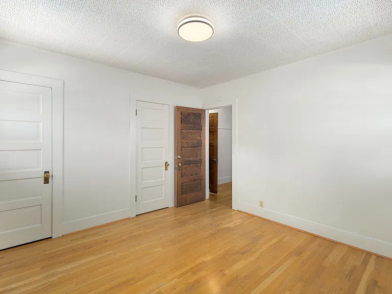 1416 11th Ave W — Photo 24