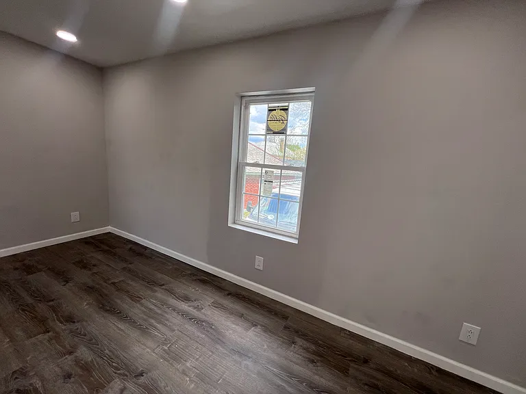 307 Fairview St #1 — Photo 10