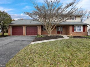 1534 Singer Rd, Wyomissing, PA 19610