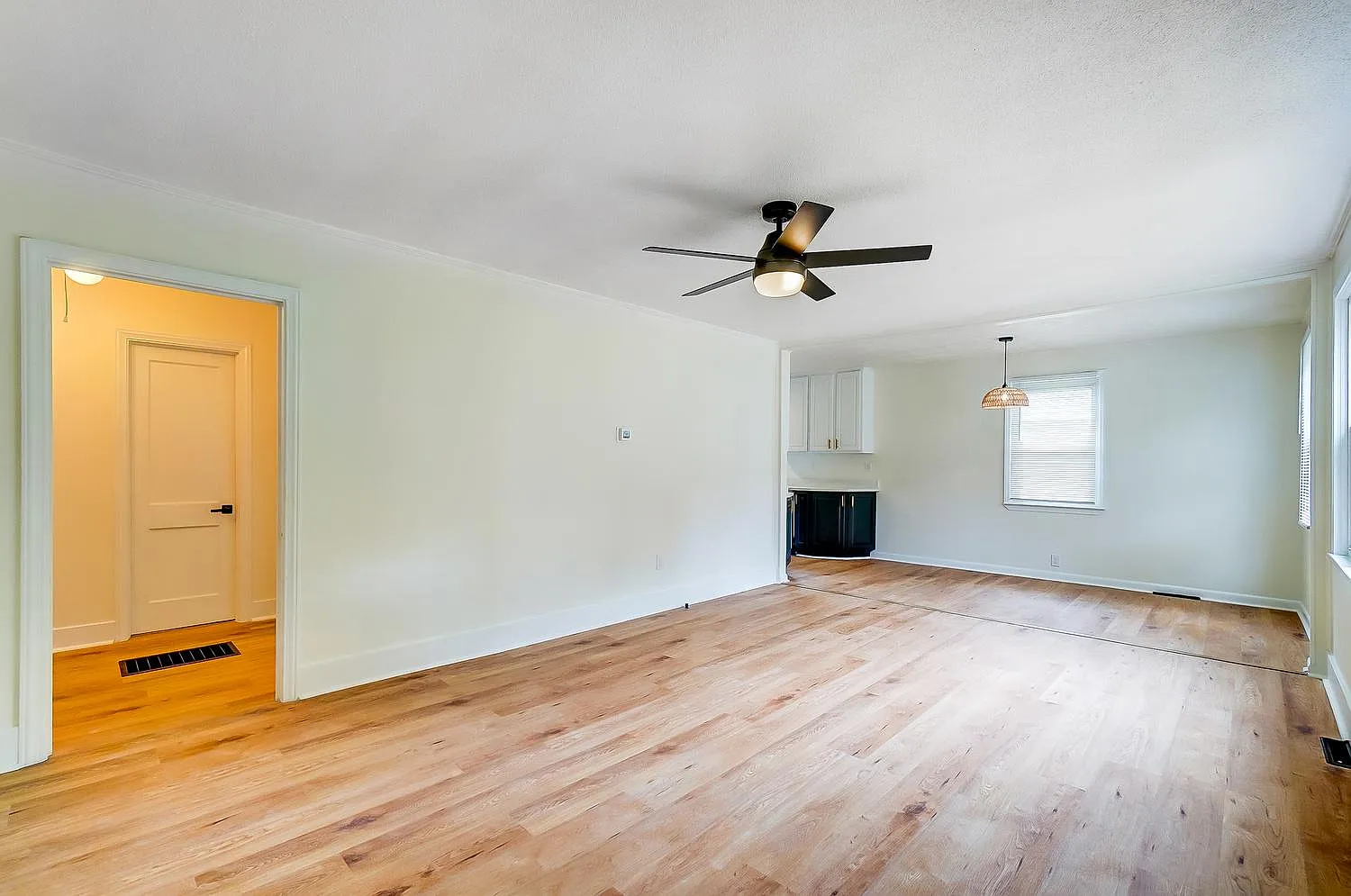 865 McNair St — Photo 2