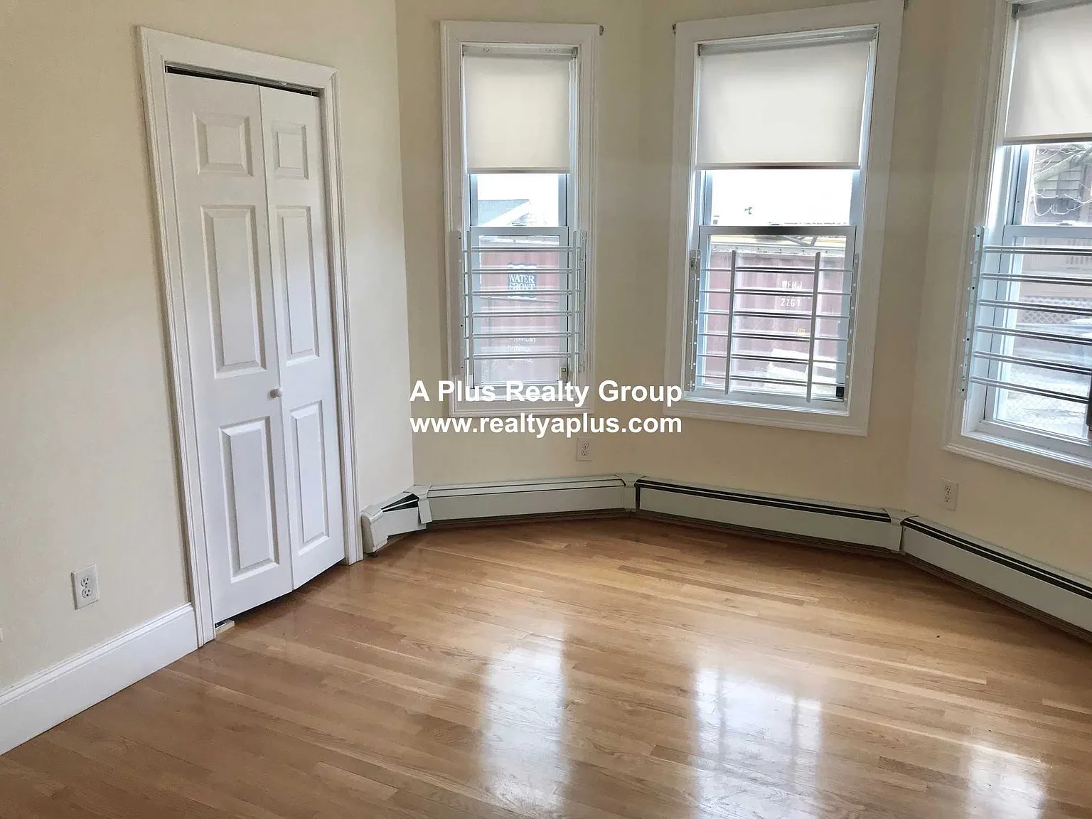 4 bed, $3,200 — Photo 3