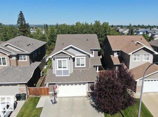 30 Hickory Trl, Spruce Grove, AB T7X 0N6