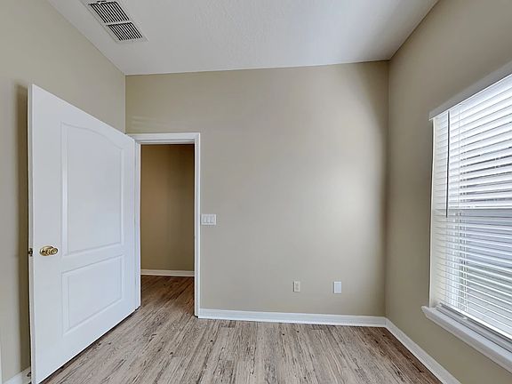 4th image of 7624 Rex Hill Trl