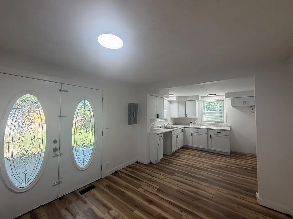 2 bed, 1405 sqft, $1,500 — Photo 4