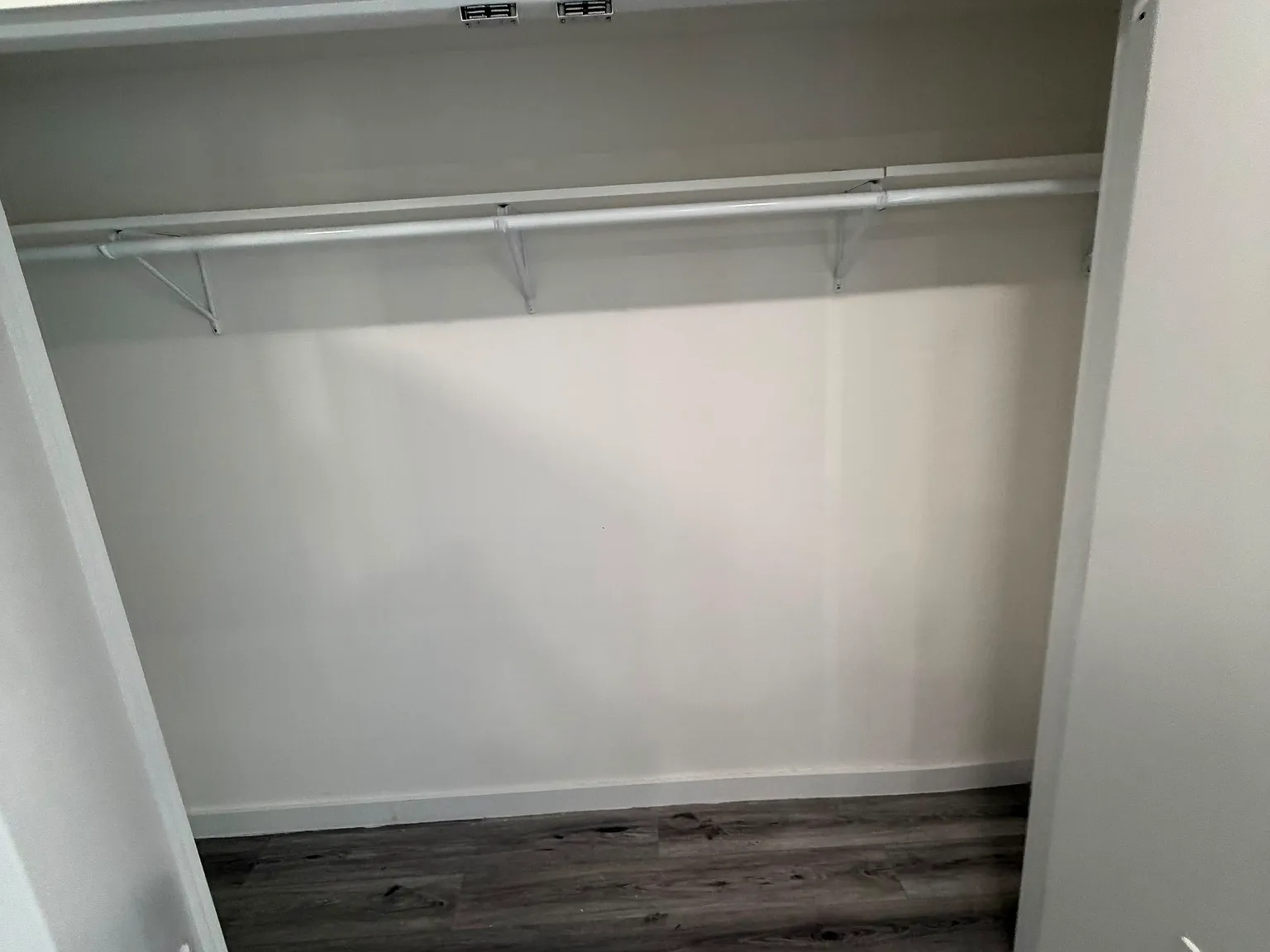 1 bed, $1,636 — Photo 3