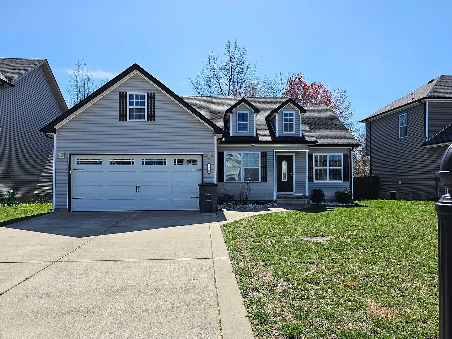 Near Dover Rd. Close to Post! 3 Bed/2 Bath fenced in backyard! — Photo 1