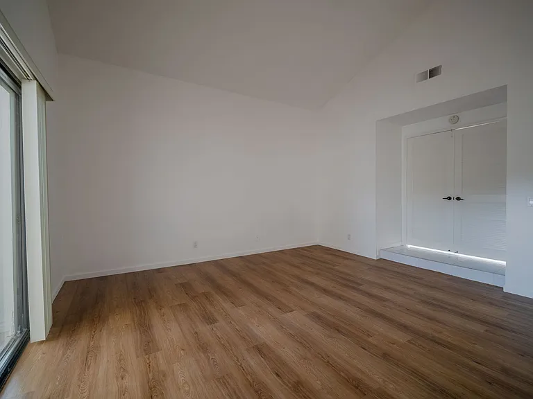 18950 Mount Walton Cir — Photo 14