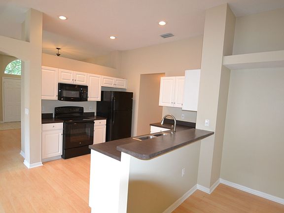 5th image of 2717 Brookville Dr