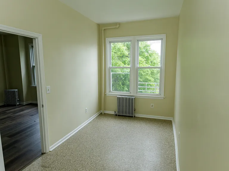 428 Avon Ave #2 — Photo 9