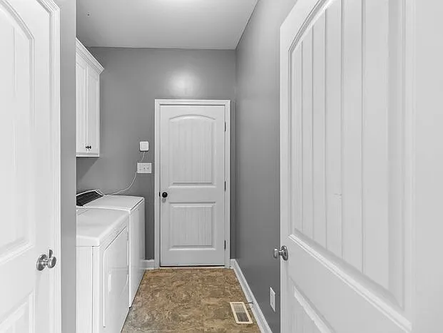 720 Camwheel Dr — Photo 13