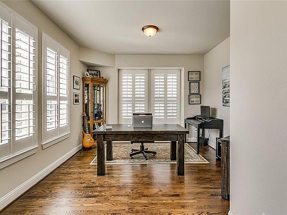 3rd image of 1437 Latigo Ln