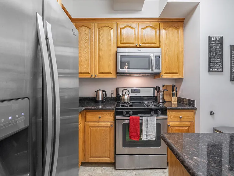 9904 Robbins Dr — Photo 9