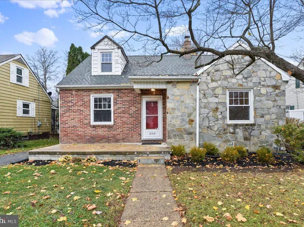 208 Wynwood Rd, York, PA 17402