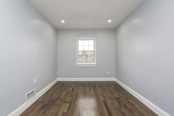 Sold by Keystone Realty USA Corp | media 1