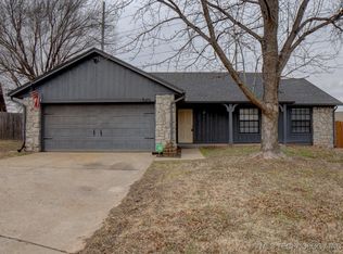520 W Roanoke St, Broken Arrow, OK 74011