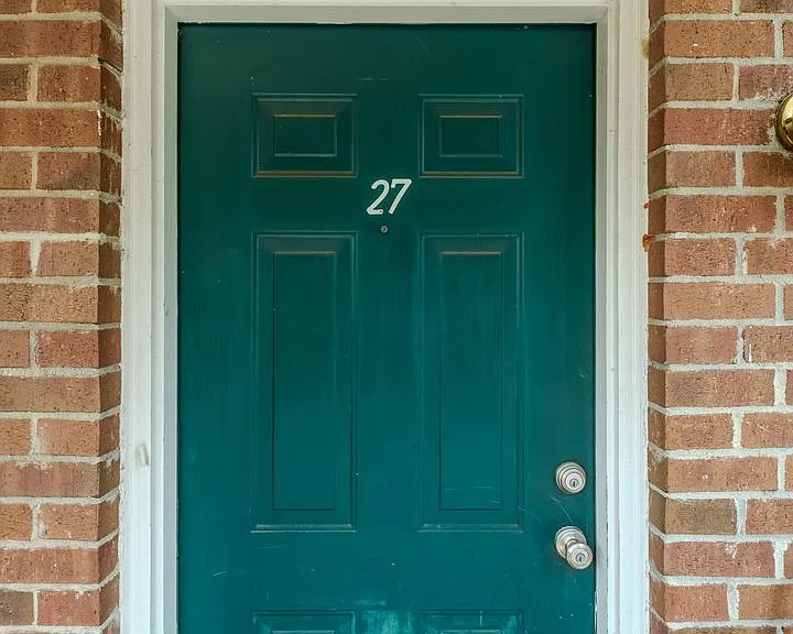 100 Woodstone Dr #27 — Photo 2