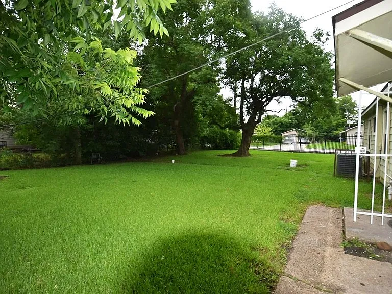 10213 Fairland Dr — Photo 31