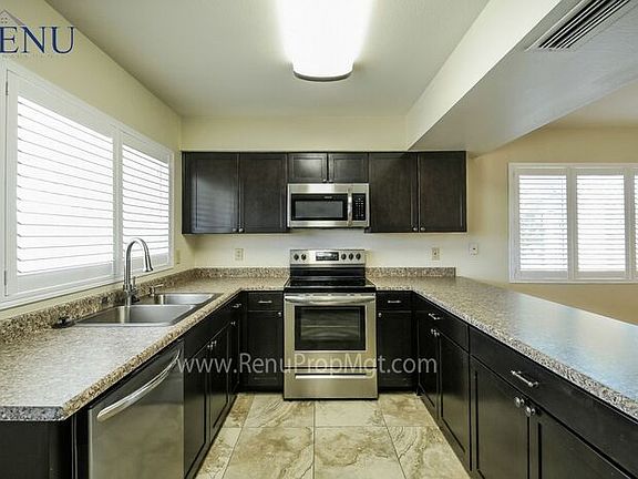 3rd image of 4815 W Bluefield Ave