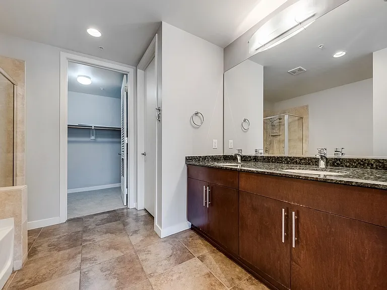 353 Bonneville Ave #123 — Photo 16
