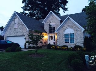 8410 Oxford Woods Ct, Lyndon, KY