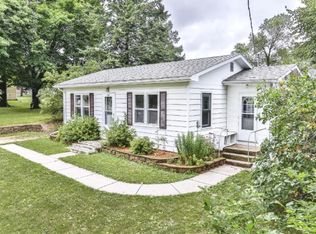 1260 Davis St, Hammond, WI 54015