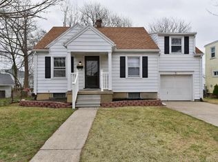 3004 Larue Dr, Dayton, OH 45429